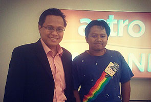 Komen Allahyarham Azli Paat berkenaan iPhone 5