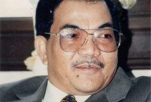 Dato' Fauzi Abdul Rahman, 