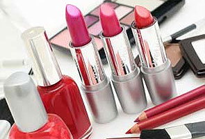 Lima produk kosmetik mengandungi racun berjadual