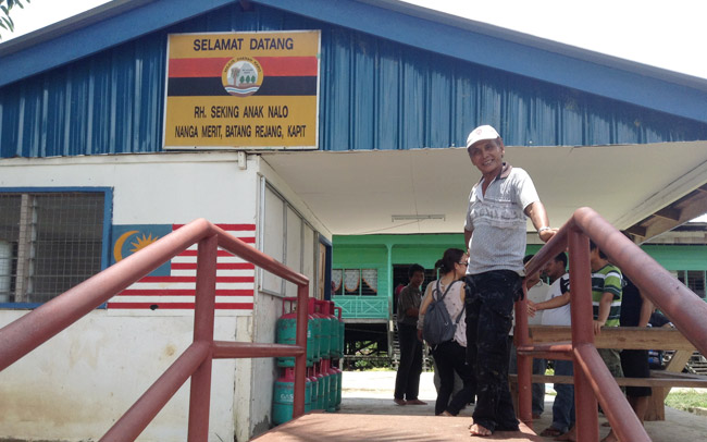 A day with the Begatan people in Kapit