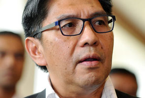 MH370: DCA deny objects washed ashore is connected to missing flight