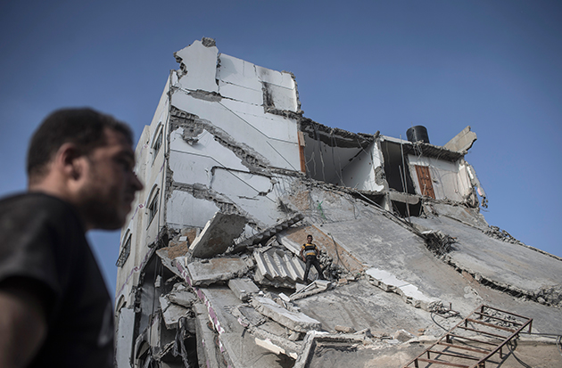 Israeli attacks have wrecked 10,000 houses and damaged 30,000 more.