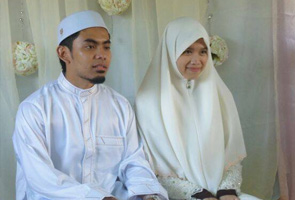 'Moga damailah dikau di sana wahai bidadari syurga'