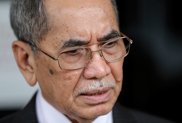Sarawak Report 'diserang' kerana banyak berbohong' - Wan Junaidi | Astro Awani