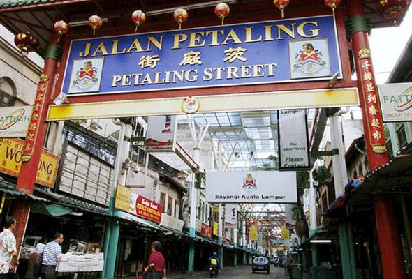 Tengku Adnan: Petaling Street traders licences revoked for renting to foreigners