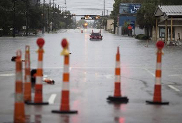 South Carolina hit by torrential rainfall, eight dead