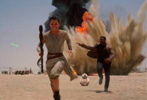 Star Wars: The Force Awakens -- nostalgic and unexpected