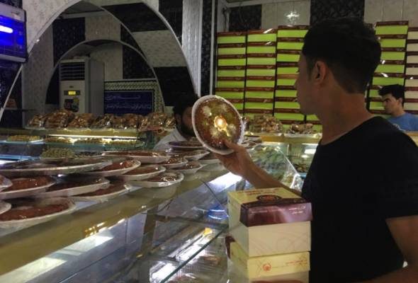 Ramadan is back. This year Muslims in Malaysia are expected to start fasting on 27 May and end the holy month with Hari Raya. Think of spending wisely during Ramadan