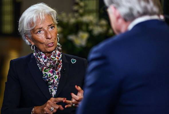 Christine Lagarde: Trailblazing woman at the IMF