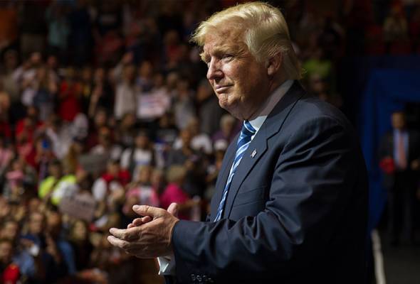 Donald Trump challenges Hillary Clinton to drug test, says vote 'rigged'