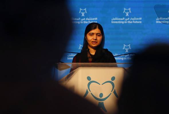 Malala urges Muslims to unite for peace