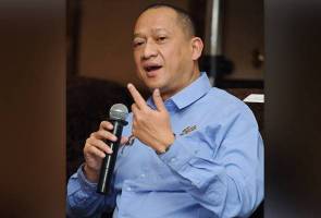 simple essay about tun dr mahathir simple essay about tun dr mahathir