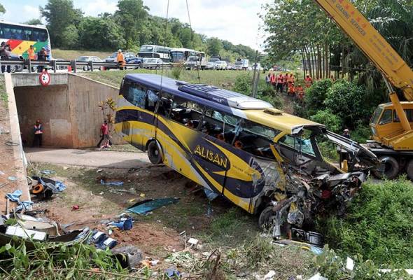 Johor govt offers condolences to victims of Muar bus tragedy