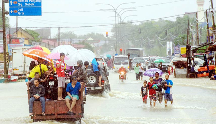 Pasir Mas maintains its record with the highest number of victims, with some 4,545 evacuees from 1,790 families.