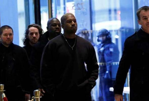 Recovering from memory loss, Kanye West focuses on fashion comeback