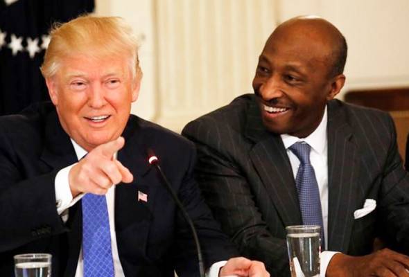 Three CEOs resign from Trump council over Charlottesville