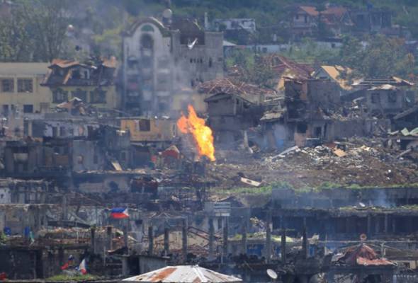 Philippines declares siege by Islamist rebels over in Marawi City