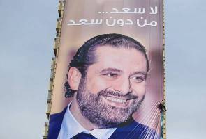 Beliau yang mengumumkan peletakan jawatan menerusi televisyen 4 Nov lalu pulang ke negara itu bagi menjelaskan kedudukannya dan menyambut Ha Saad al-Hariri kembali ke Lubnan
