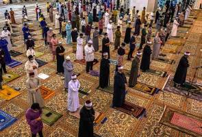JAWI sets new limit on number of congregants in mosques, surau JAWI sets new limit on number of congregants in mosques, surau