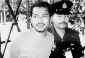 Prebet Adam meninggal dunia akibat jangkitan paru-paru – Adik