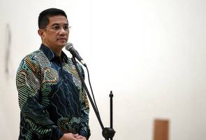Azmin Ali gagal batal saman 10 pengundi Gombak