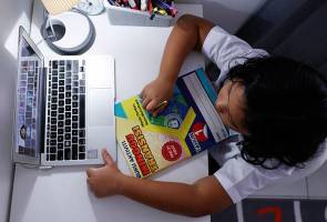 Keputusan cemerlang SPM 2020 beri gambaran PdPR tidak terjejas ketika pandemik Keputusan cemerlang SPM 2020 beri gambaran PdPR tidak terjejas ketika pandemik
