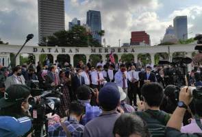 Kesemua 107 Ahli Parlimen sertai perhimpunan akan dipanggil Kesemua 107 Ahli Parlimen sertai perhimpunan akan dipanggil