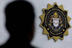 SPRM buka kertas siasatan projek tambak laut di Melaka SPRM buka kertas siasatan projek tambak laut di Melaka