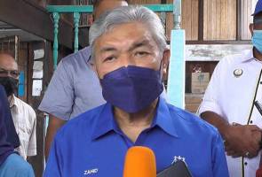 UMNO never had intentions to threaten PAS on being with Bersatu – Ahmad Zahid UMNO never had intentions to threaten PAS on being with Bersatu – Ahmad Zahid