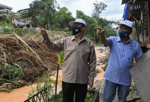 Penduduk di kawasan 'hot spot' tanah runtuh diminta sentiasa berwaspada Penduduk di kawasan 'hot spot' tanah runtuh diminta sentiasa berwaspada