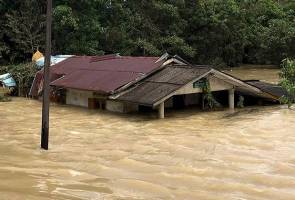 Overflow of floodwater from Thailand among causes of severe flood in Rantau Panjang Overflow of floodwater from Thailand among causes of severe flood in Rantau Panjang