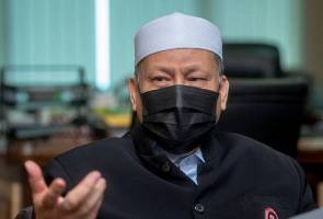 Balak dikeluarkan dahulu sebelum Empangan Nenggiri dibina Balak dikeluarkan dahulu sebelum Empangan Nenggiri dibina