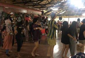 Hujan rahmat di malam pertama pesta muzik terbesar Sarawak