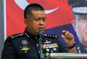 Dua beranak antara tujuh ditahan edar dadah Dua beranak antara tujuh ditahan edar dadah