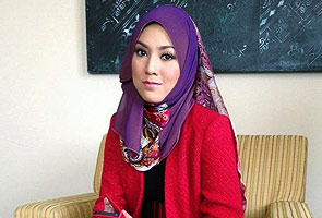 Shila Roshani Shila ikat kontrak dengan syarikat di Shanghai | Astro Awani
