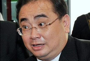 Kenaikan kos operasi, pekerja asing antara dibangkitkan PKS Cina - Dr Wee Ka Siong Kenaikan kos operasi, pekerja asing antara dibangkitkan PKS Cina - Dr Wee Ka Siong