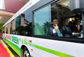 Malaysia perkenal bas elektrik 2016 Malaysia perkenal bas elektrik 2016