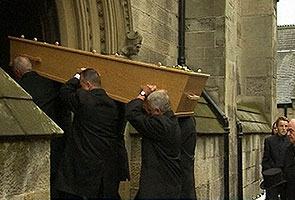 MH17: Mangsa nahas warga Britain turut disemadikan MH17: Mangsa nahas warga Britain turut disemadikan