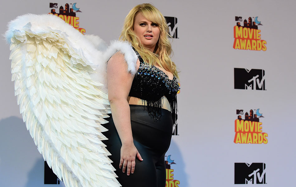 Pelakon Rebel Wilson bergaya dengan sayapnya di hadapan jurugambar di Anugerah MTV Movie 2015 pada 12 April, 2015 di Los Angeles, California. - FOTO AFP/ FREDERIC J. BROWN Pelakon Rebel Wilson bergaya dengan sayapnya di hadapan jurugambar di Anugerah MTV Movie 2015 pada 12 April, 2015 di Los Angeles, California. - FOTO AFP/ FREDERIC J. BROWN