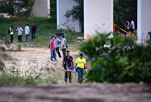 Mayat wanita ditemui dalam belukar di Cyberjaya Mayat wanita ditemui dalam belukar di Cyberjaya