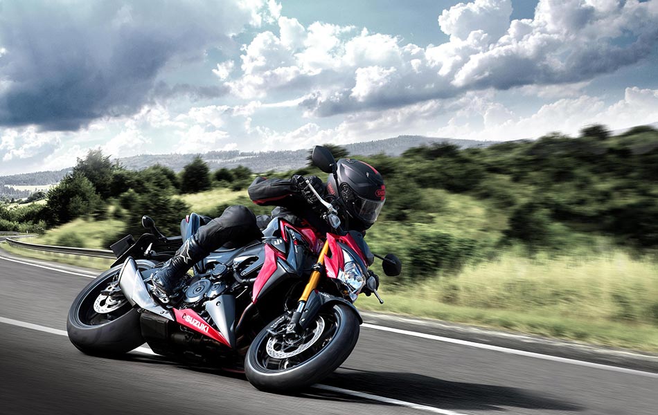 s1000 d