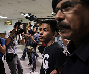 Insiden Low Yat: Tertuduh mengaku tidak bersalah atas tuduhan mencuri Insiden Low Yat: Tertuduh mengaku tidak bersalah atas tuduhan mencuri