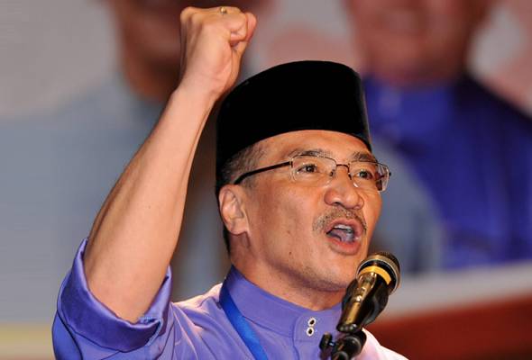 'Tidak ada pihak boleh halang usaha penyatuan dua parti' - Hishammuddin 'Tidak ada pihak boleh halang usaha penyatuan dua parti' - Hishammuddin