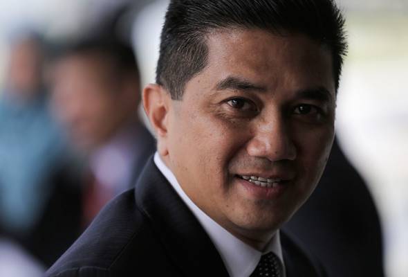 Pelupusan sampah haram akan dihentikan segera - Azmin Ali Pelupusan sampah haram akan dihentikan segera - Azmin Ali