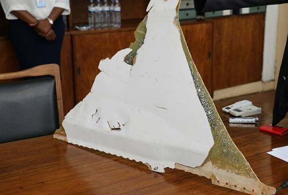Analisis serpihan dipercayai milik MH370 bermula hari ini - JACC Analisis serpihan dipercayai milik MH370 bermula hari ini - JACC