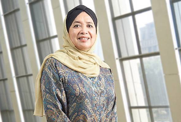 Megat paves way for Maybank's first woman chairman Megat paves way for Maybank's first woman chairman