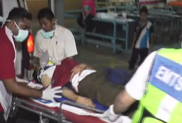 Kapal terbakar: Seorang kelasi maut, lima cedera Kapal terbakar: Seorang kelasi maut, lima cedera