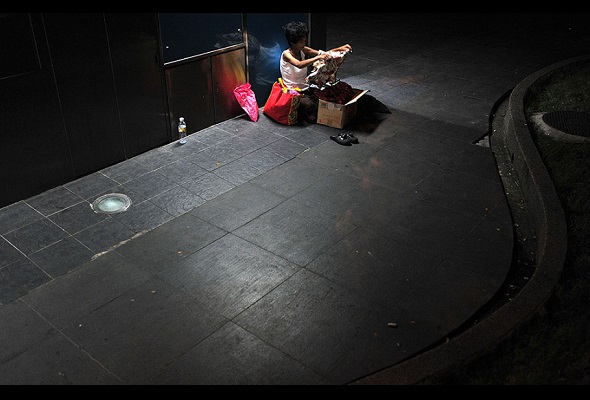 Kuala Lumpur versus the homeless? | Astro Awani