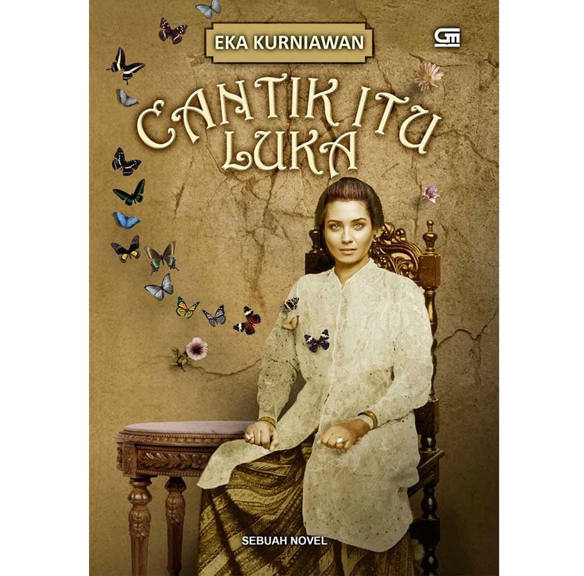 The cover of the original version novel titled 'Cantik Itu Luka' by Eka Kurniawan.