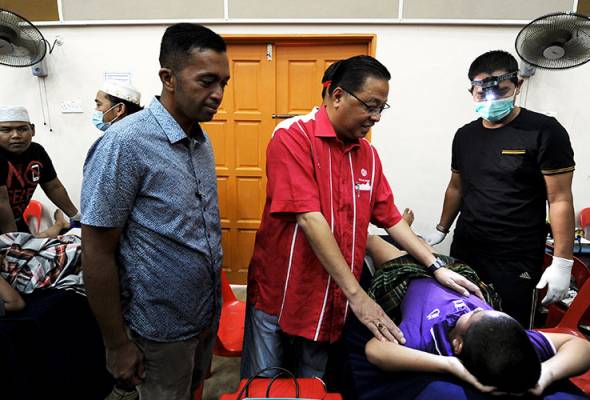 Surat palsu: UMNO kini bebas dari kumpulan 'gunting dalam lipatan' - Ismail Sabri Surat palsu: UMNO kini bebas dari kumpulan 'gunting dalam lipatan' - Ismail Sabri